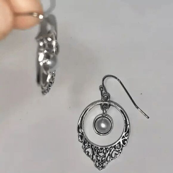 Silver Pearl Round Filigree Dangle Earrings - Picture 5 of 5